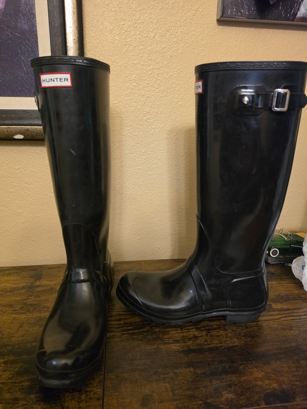 Hunter Black Gloss Tall Rain Boots Unisex WMN Sz 10.5-11 Or MEN 8.5-9